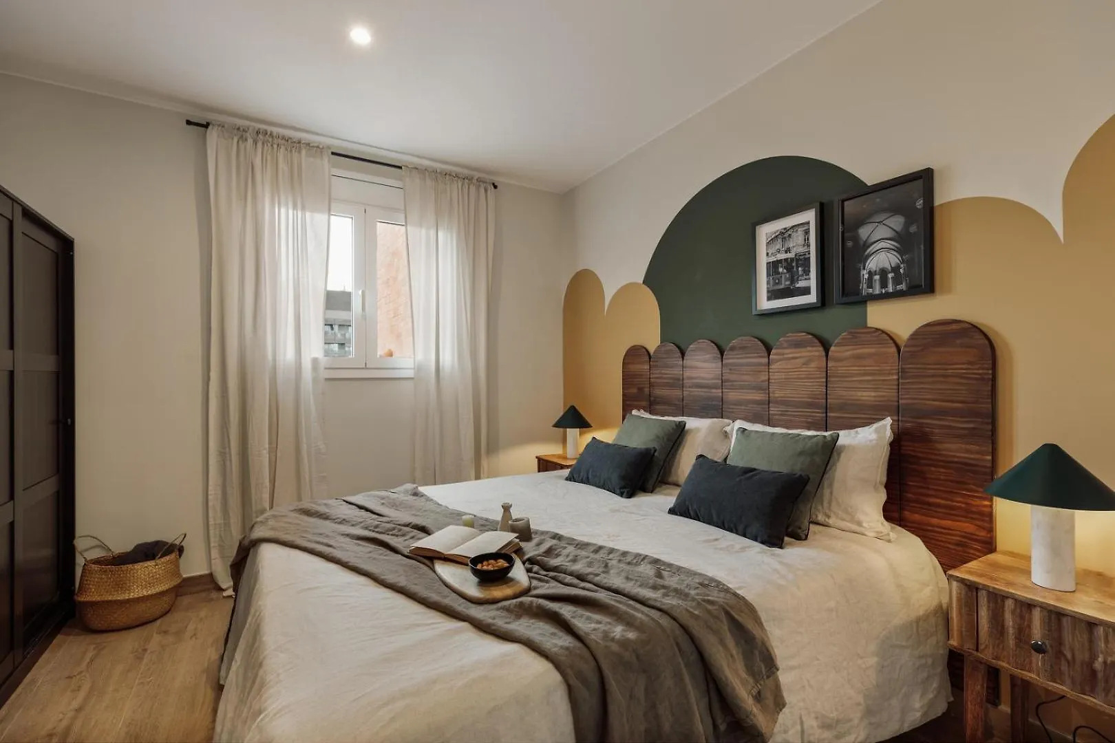 Balat - 2 Bedrooms And Terrace In Eixample Dreta Barcelona