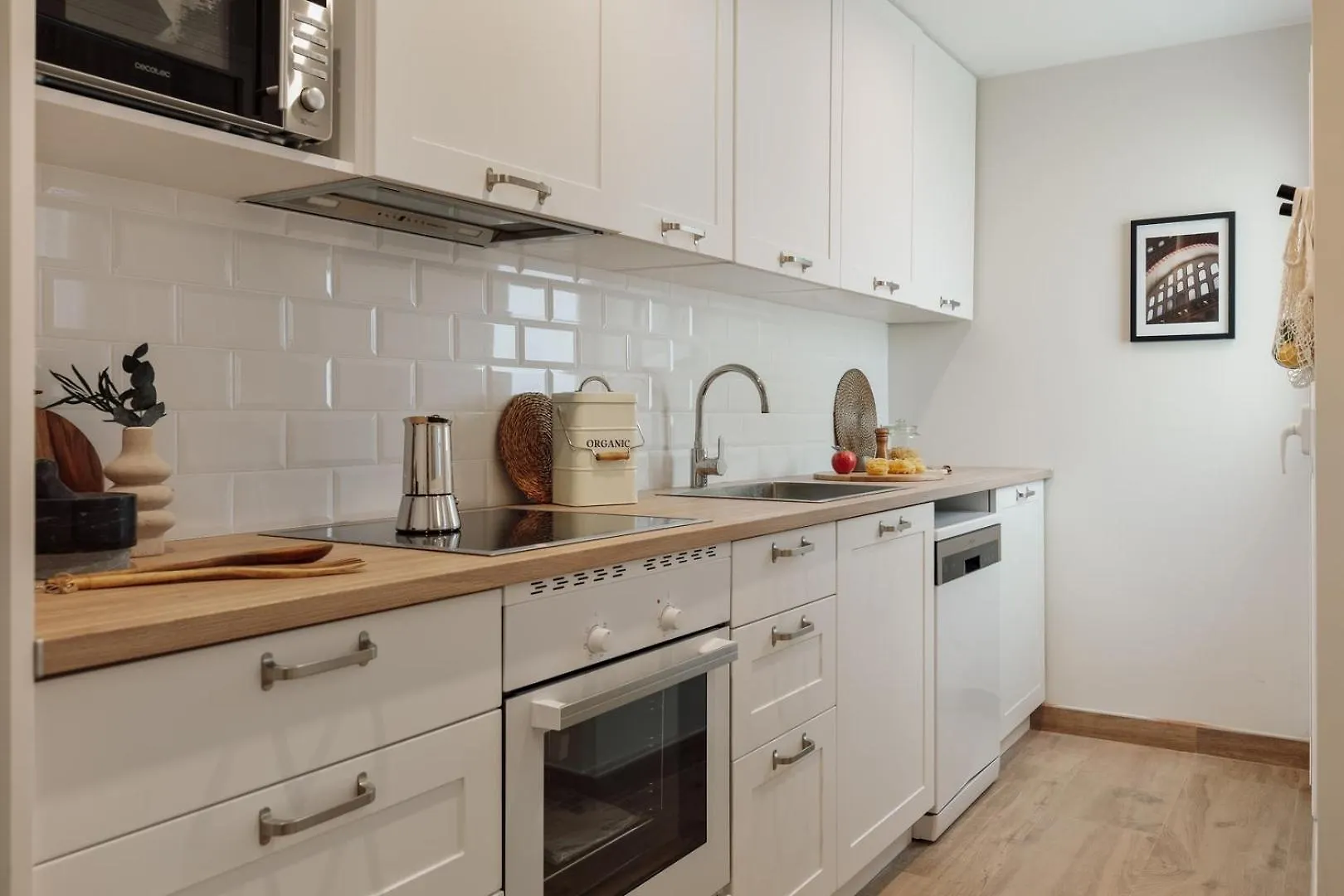 Balat - 2 Bedrooms And Terrace In Eixample Dreta バルセロナ